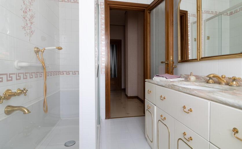 23-BAGNO2