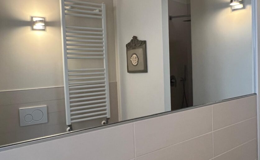 WhatsApp Image 2025-10-17 at 10.19.17 (1)