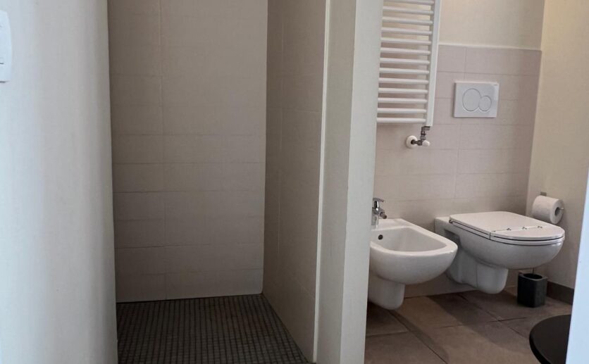 WhatsApp Image 2025-10-17 at 10.19.17 (2)