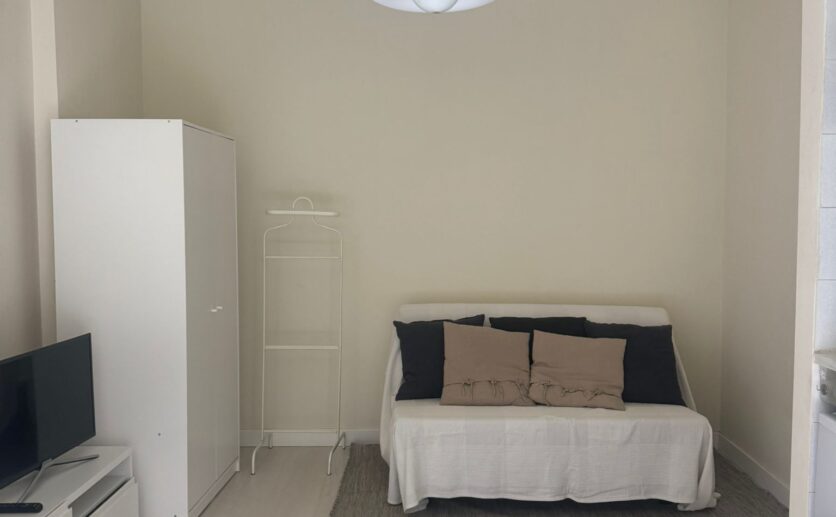 WhatsApp Image 2025-09-12 at 11.07.53 (2)